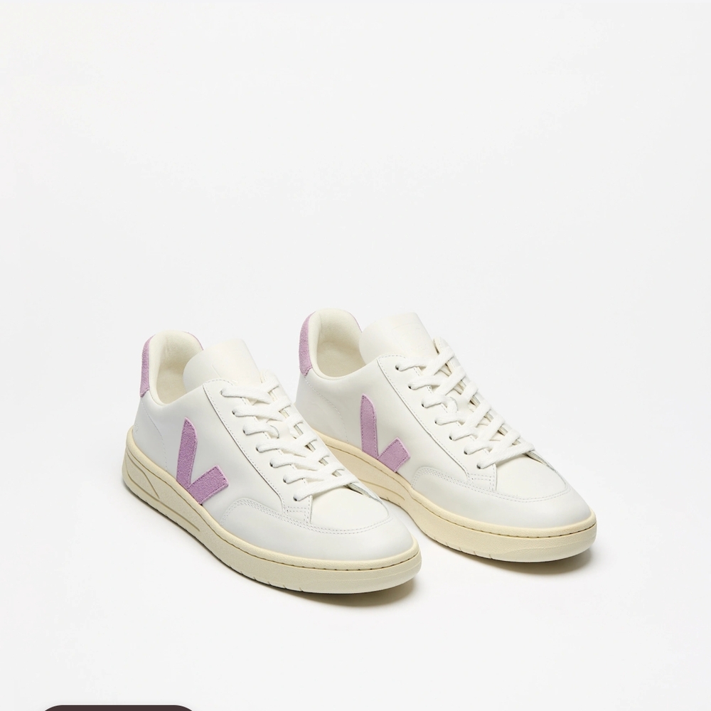 Veja Lilac V Logo Sneakers White Leather Retro - Picture 2 of 3